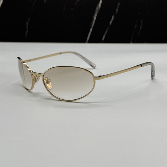 NEW SPR A59 14N7H1 PRADA PRA59S 14N7H1 WOMEN SUNGLASSES PR A59S 14N7H1 GOLD OVAL - Picture 6 of 12